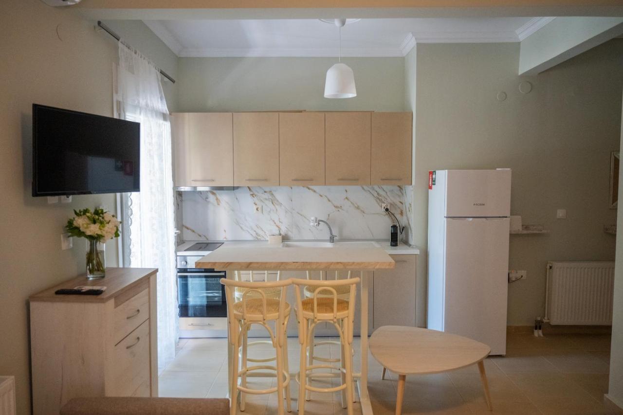 Zoe Seaview Apartment By Rentalspro - Nea Moudania Halkidiki Esterno foto