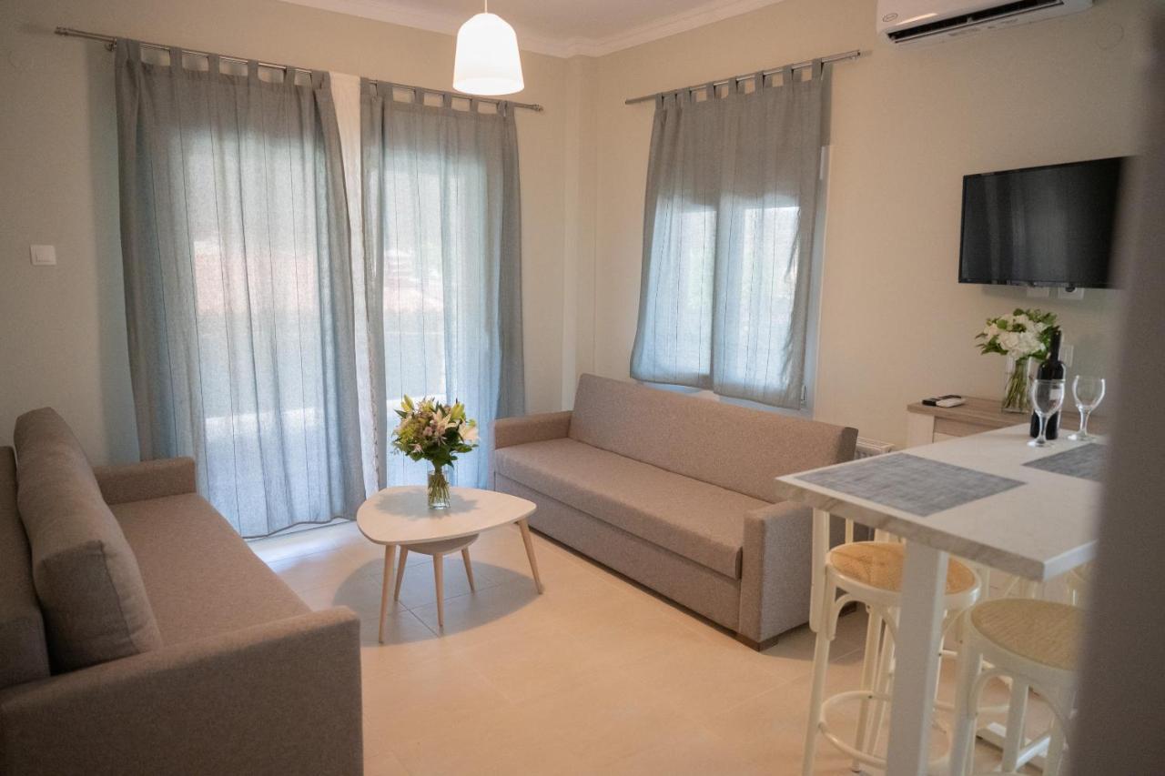 Zoe Seaview Apartment By Rentalspro - Nea Moudania Halkidiki Esterno foto